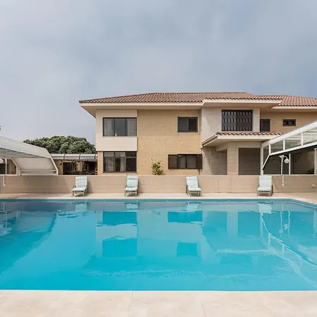 Coastal Escape In Lavra