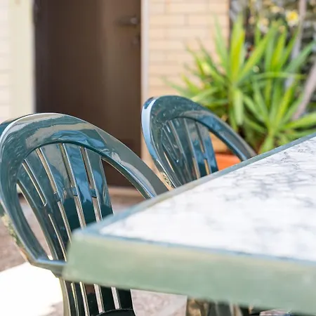 בית הארחה Coastal Escape In Lavra 4*