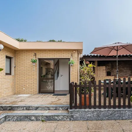 Coastal Escape In Lavra 4*