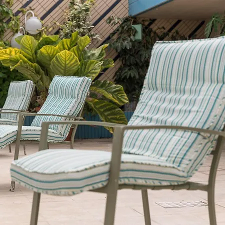 Coastal Escape In Lavra Pensionat 4*