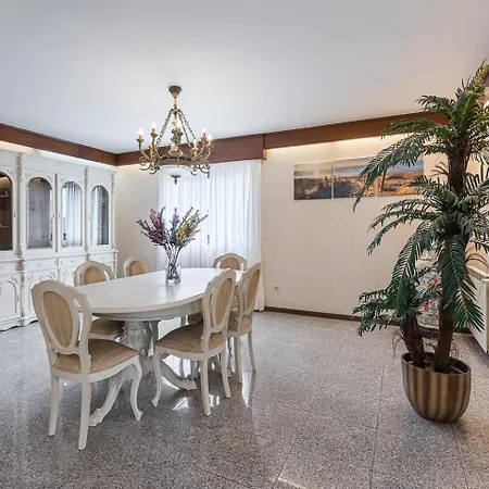 Coastal Escape In Lavra