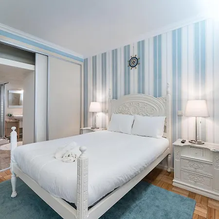 Coastal Escape In Lavra Praia de Angeiras