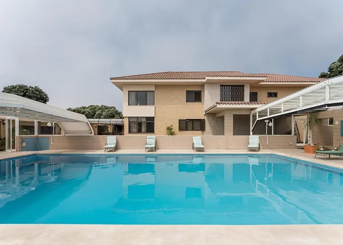 Coastal Escape In Lavra