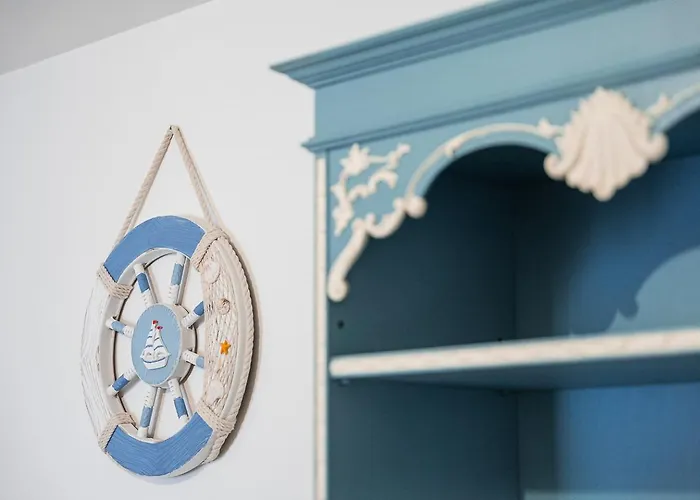 Coastal Escape In Lavra 4*