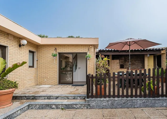 Coastal Escape In Lavra 4*