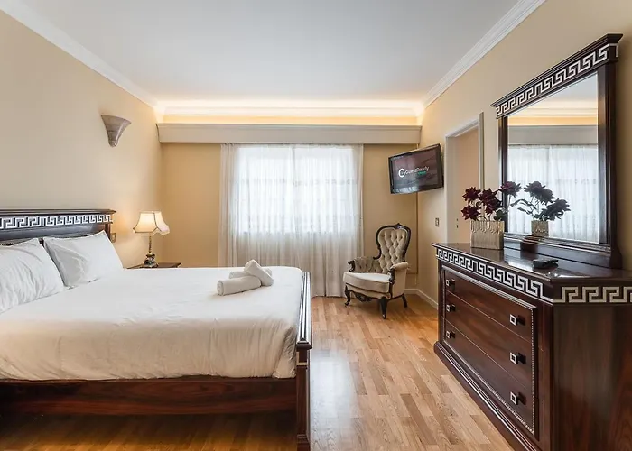 Coastal Escape In Lavra 4*