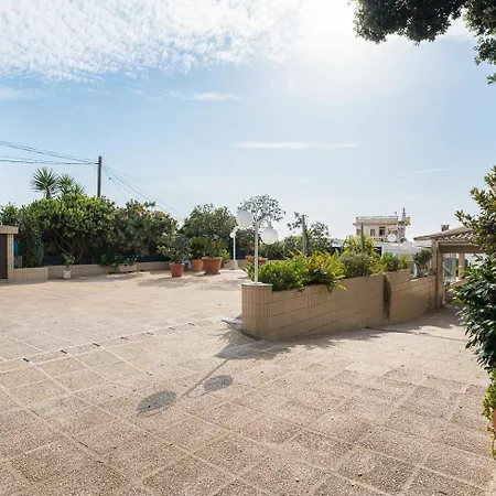 Coastal Escape In Casa de hóspedes Lavra